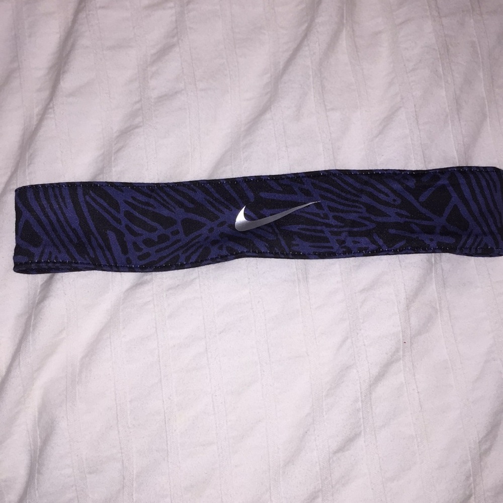 Nike headband